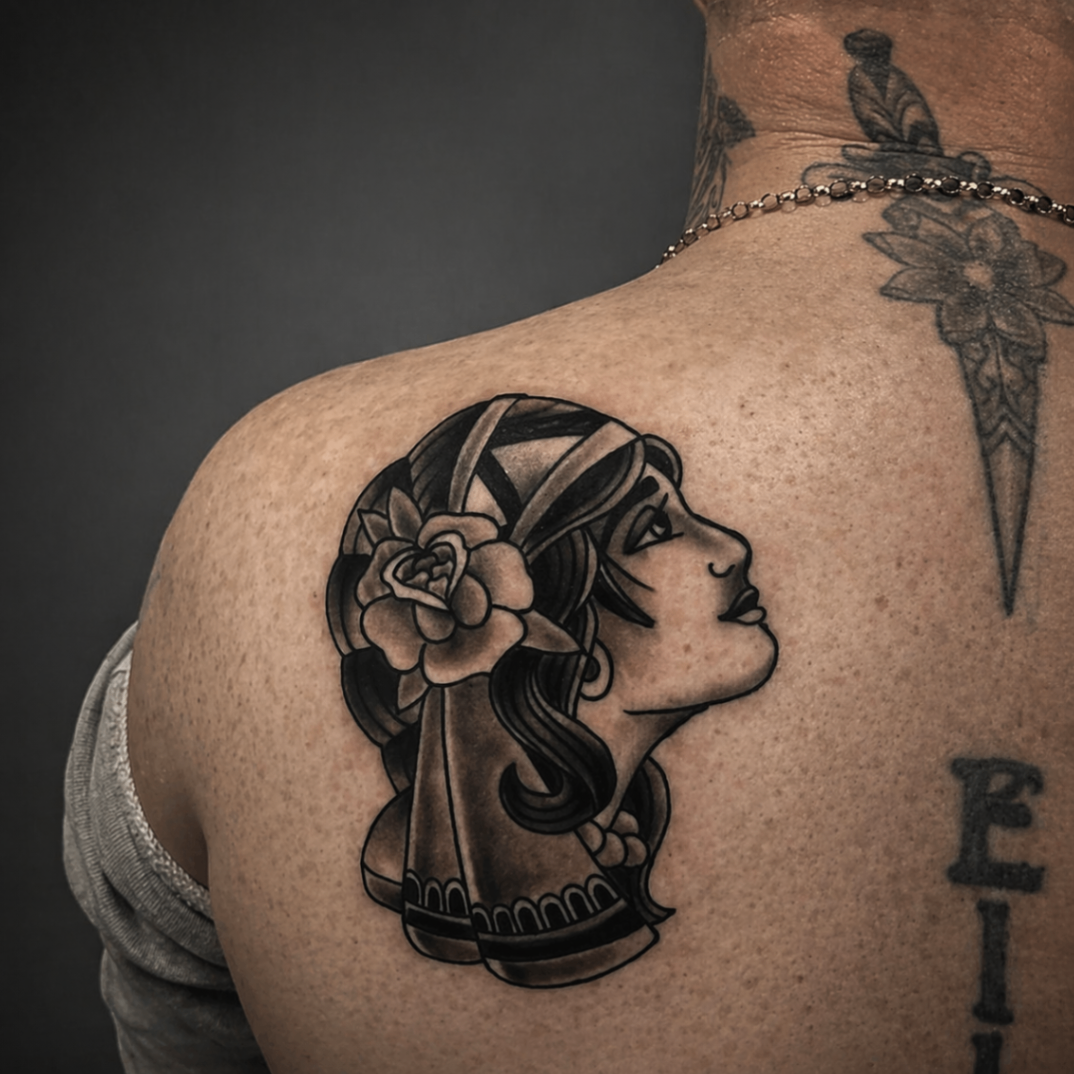 Black and grey lady portrait back tattoo by Rondon Neto